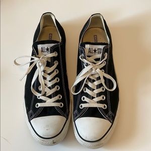 Converse black low tops men’s 11 women’s 13
